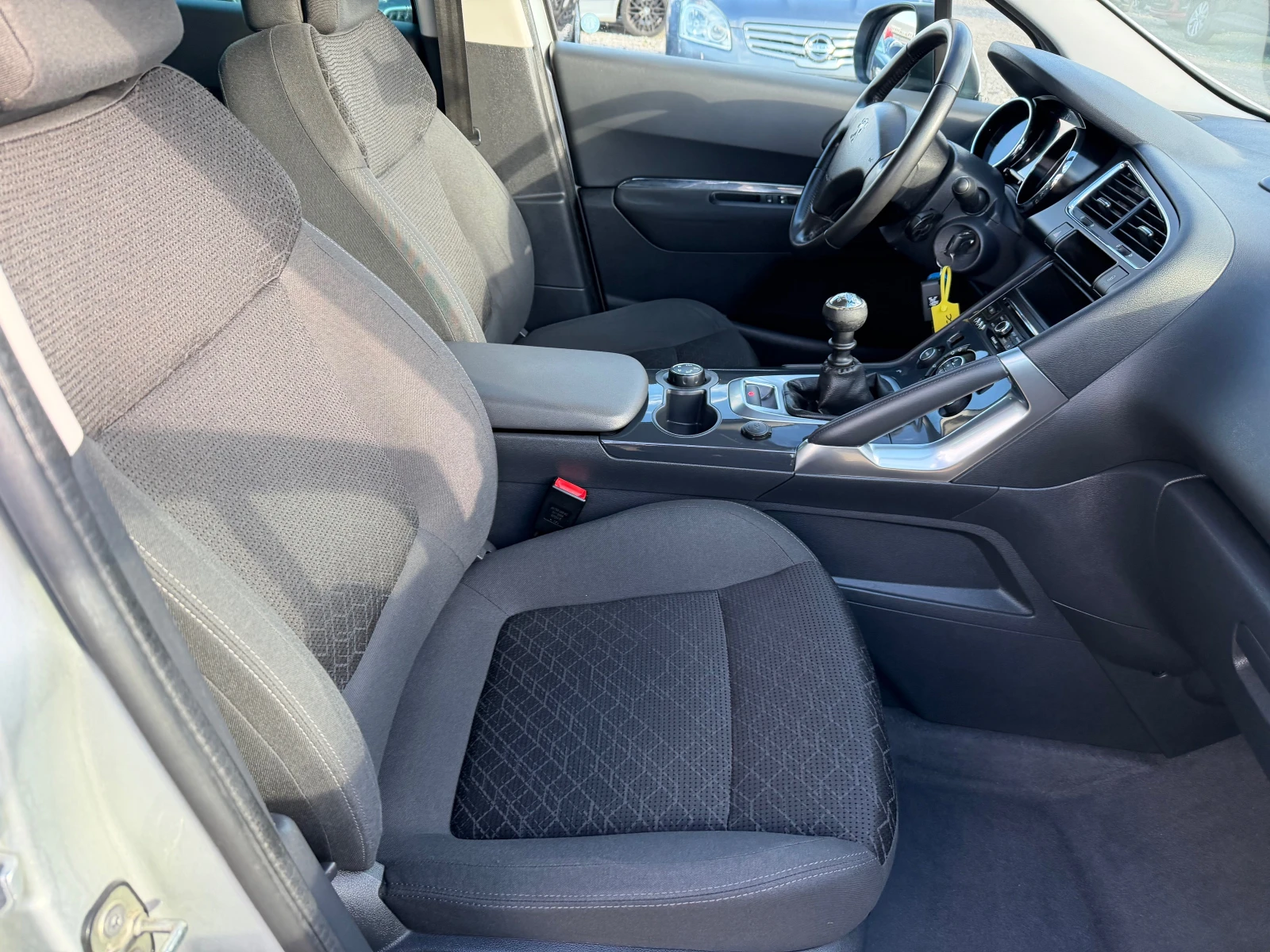 Peugeot 3008 1.6 HDI | Mobile.bg   12