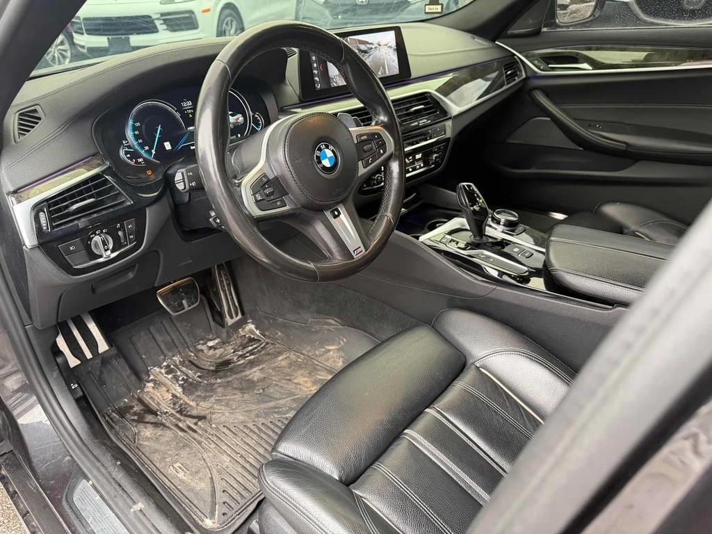 BMW 540 * 540d xDrive * CARFAX * БЕЗ ПЪРВОНАЧАЛНА ВНОСКА - изображение 5