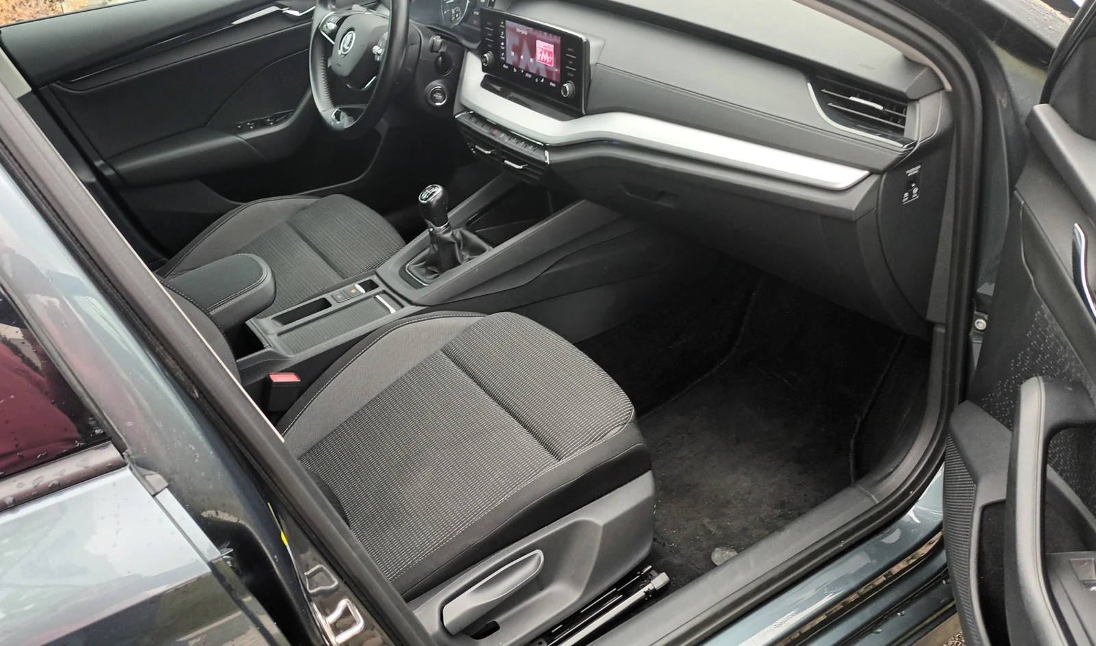 Skoda Octavia 1.5 TSI 6MT - изображение 8