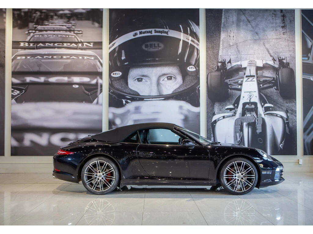 Porsche 911 Carrera Black Edition - изображение 3