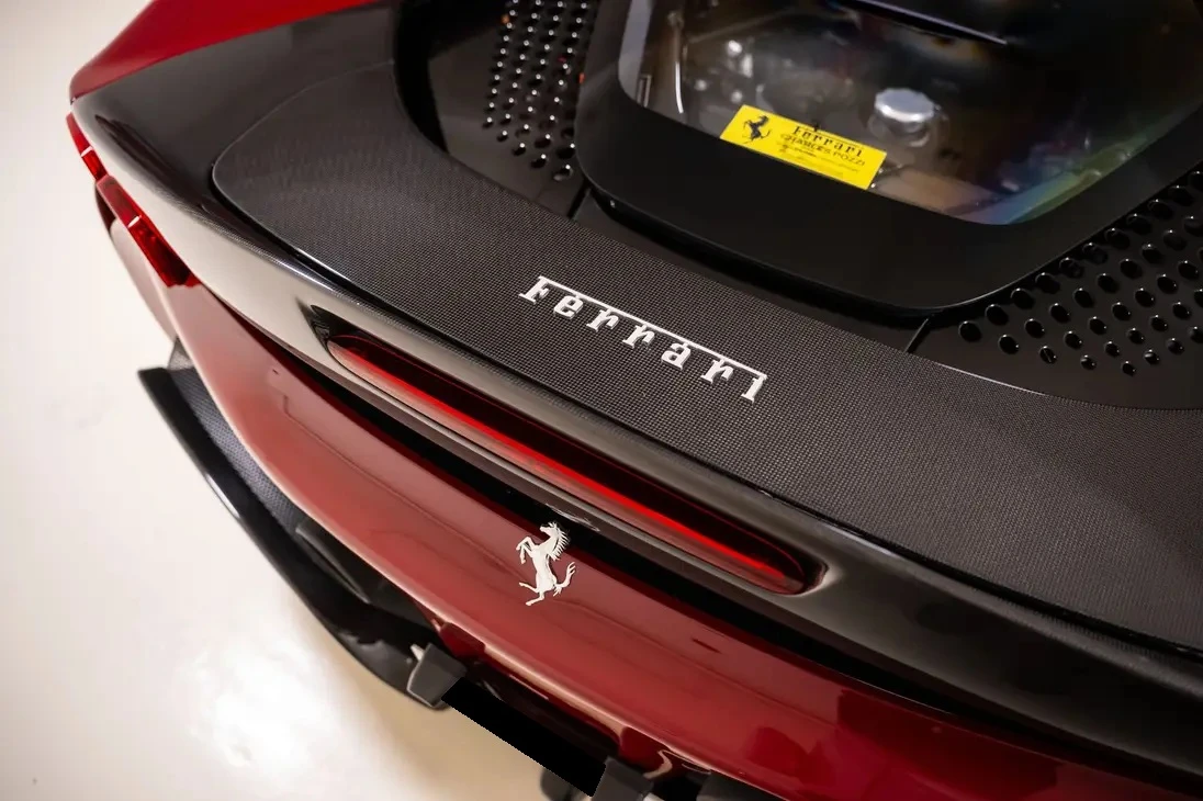 Ferrari SF 90 Asseto Fiorano Боя специална * 1000 състезания* , снимка 11 - Автомобили и джипове - 53813769