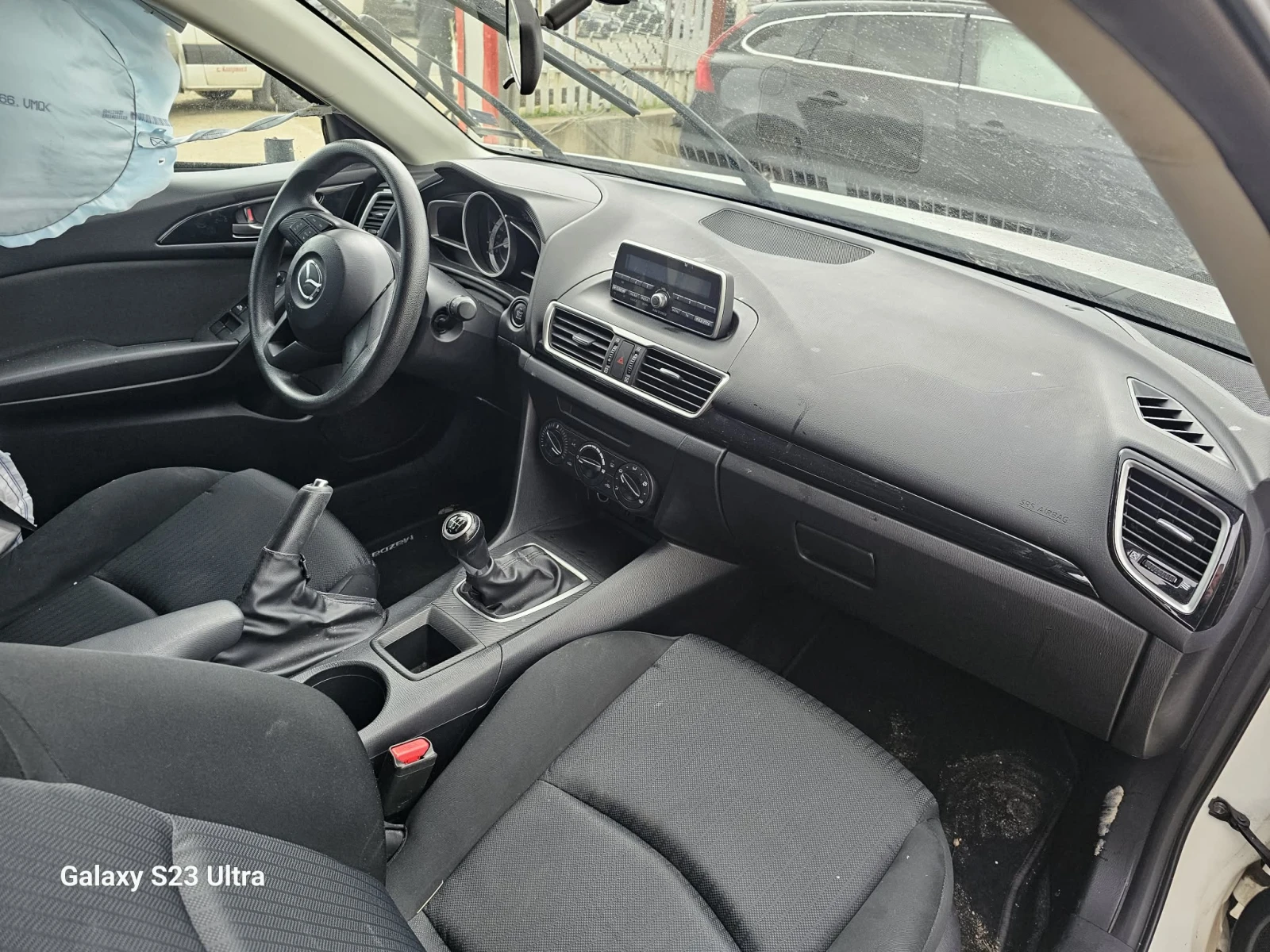 Mazda 3, снимка 6 - Автомобили и джипове - 53945828