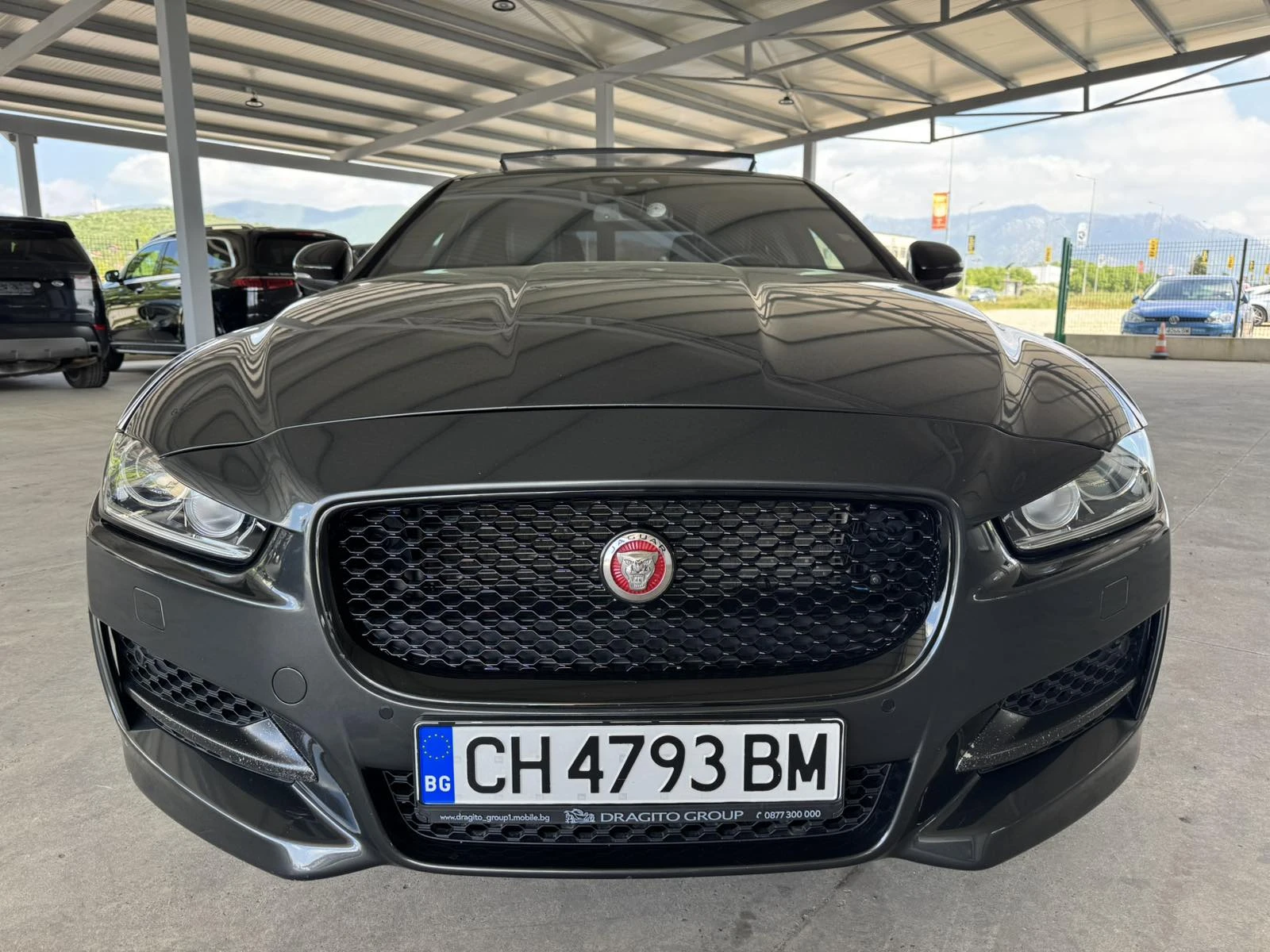 Jaguar XE 3.0* 340ps* AWD* R-SPORT* Supercharged* 16хл.км* , снимка 8 - Автомобили и джипове - 54501082
