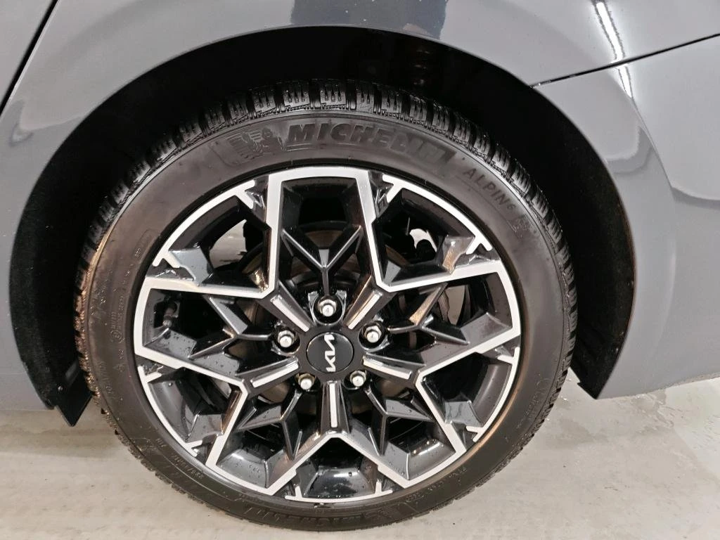 Kia Ceed 1.5 GDI GT Line 160 �.�. �������, ������� | Mobile.bg � ����������� 12