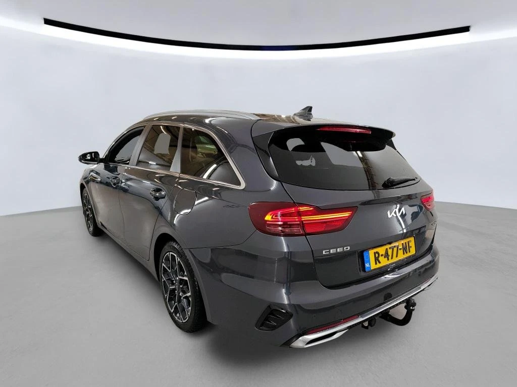 Kia Ceed 1.5 GDI GT Line 160 �.�. �������, ������� | Mobile.bg � ����������� 3