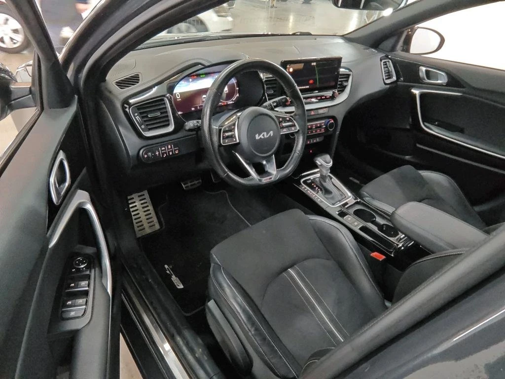Kia Ceed 1.5 GDI GT Line 160 �.�. �������, ������� | Mobile.bg � ����������� 11
