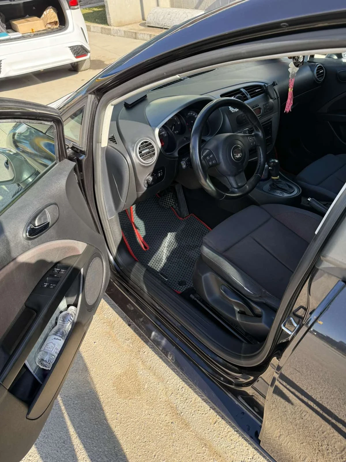 Seat Leon, снимка 11 - Автомобили и джипове - 54903027