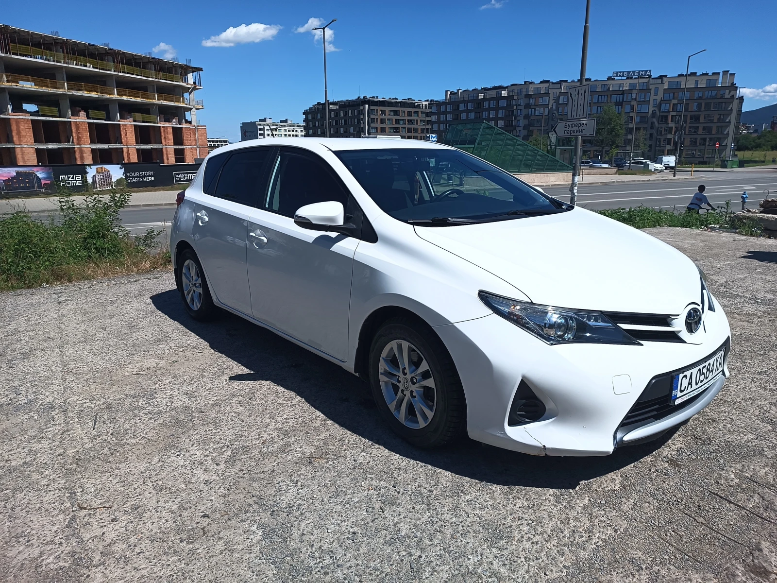 Toyota Auris + газ, снимка 7 - Автомобили и джипове - 54939768