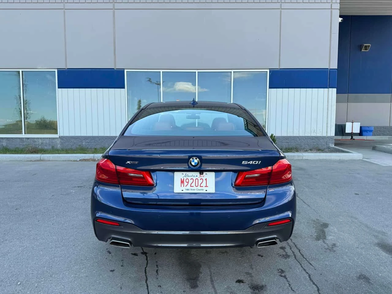 BMW 540 * xDrive * ДИСТРОНИК * МАСАЖИ * ОБДУХВАНЕ , снимка 4 - Автомобили и джипове - 55177217