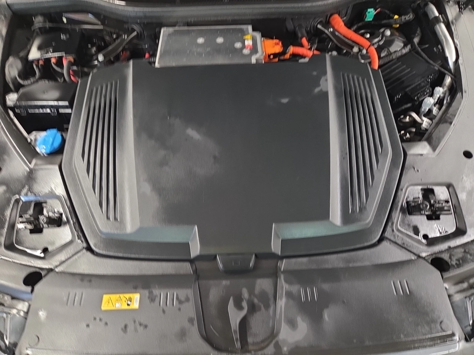Audi E-Tron Sportback Technik / Quattro / HUD /, снимка 15 - Автомобили и джипове - 55261211