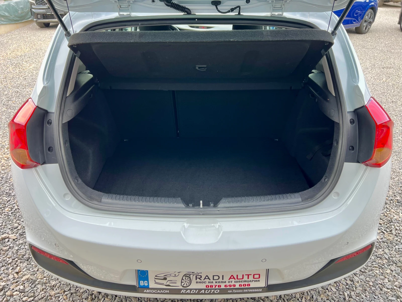 Kia Ceed 1.6i ШВЕЙЦАРИЯ, снимка 5 - Автомобили и джипове - 55316738