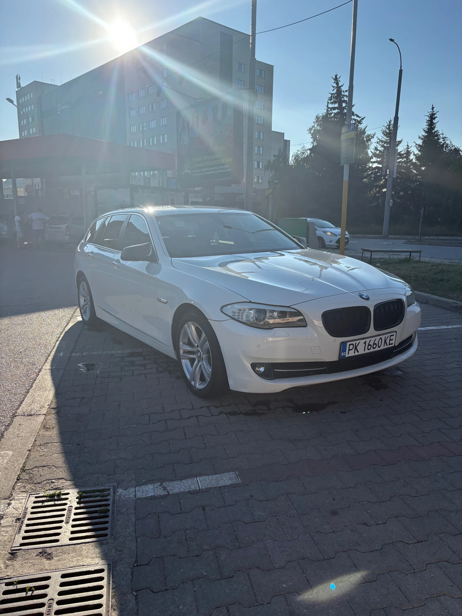 BMW 520, снимка 2 - Автомобили и джипове - 55532549