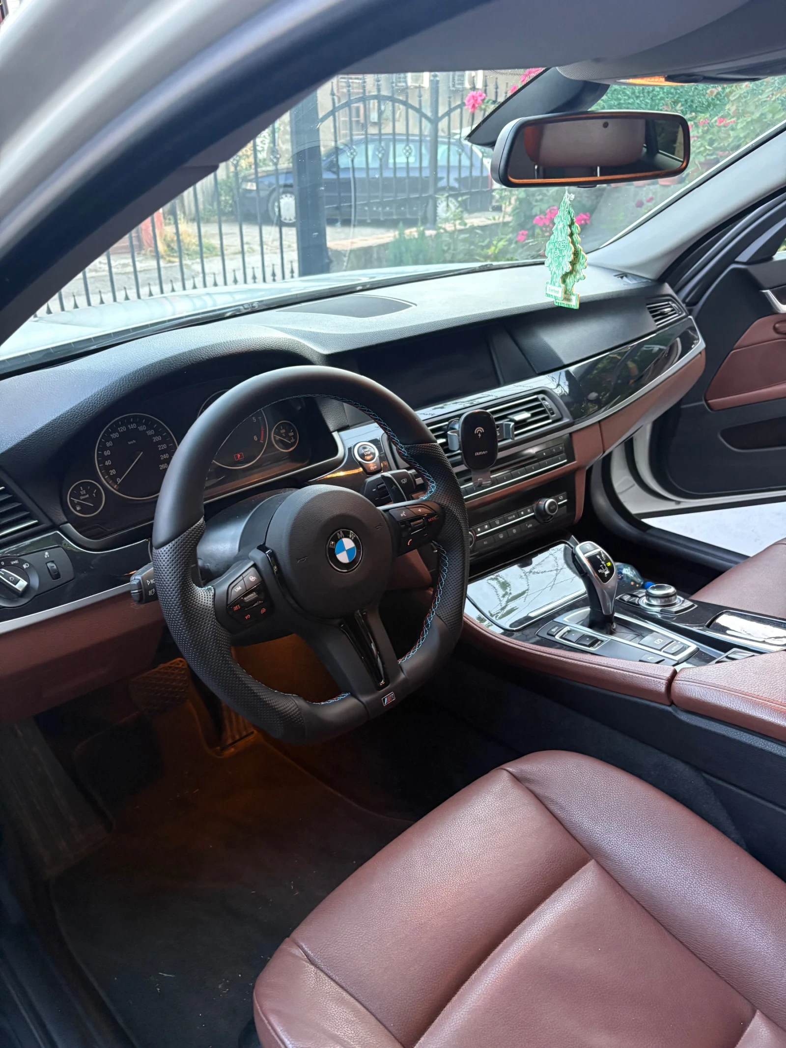 BMW 520, снимка 6 - Автомобили и джипове - 55532549
