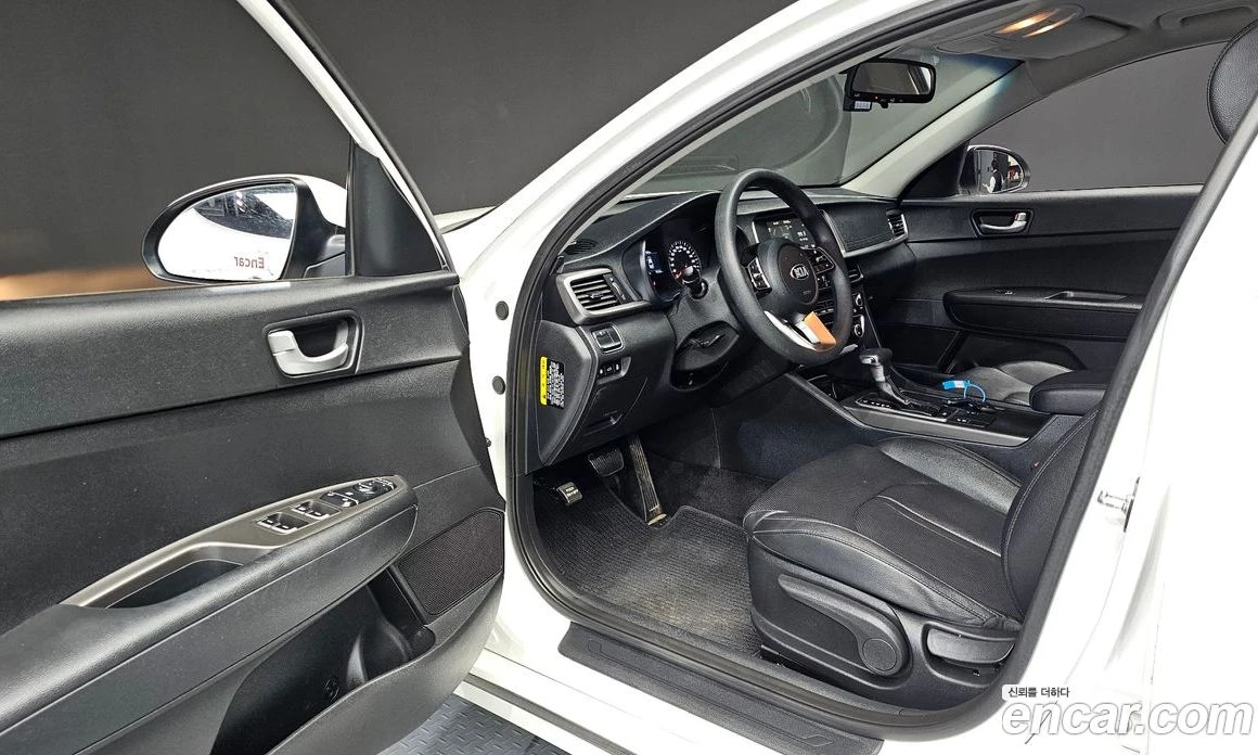 Kia K5 2.0 Luxury, снимка 10 - Автомобили и джипове - 55669078