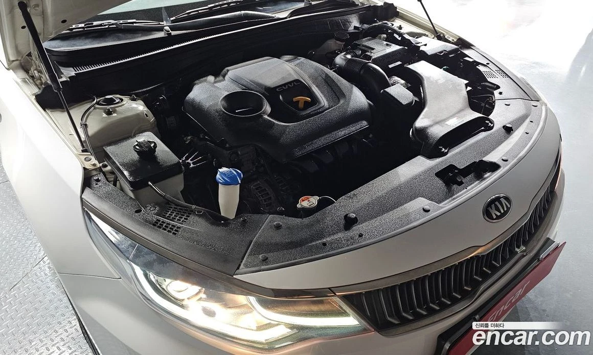 Kia K5 2.0 Luxury, снимка 6 - Автомобили и джипове - 55669078