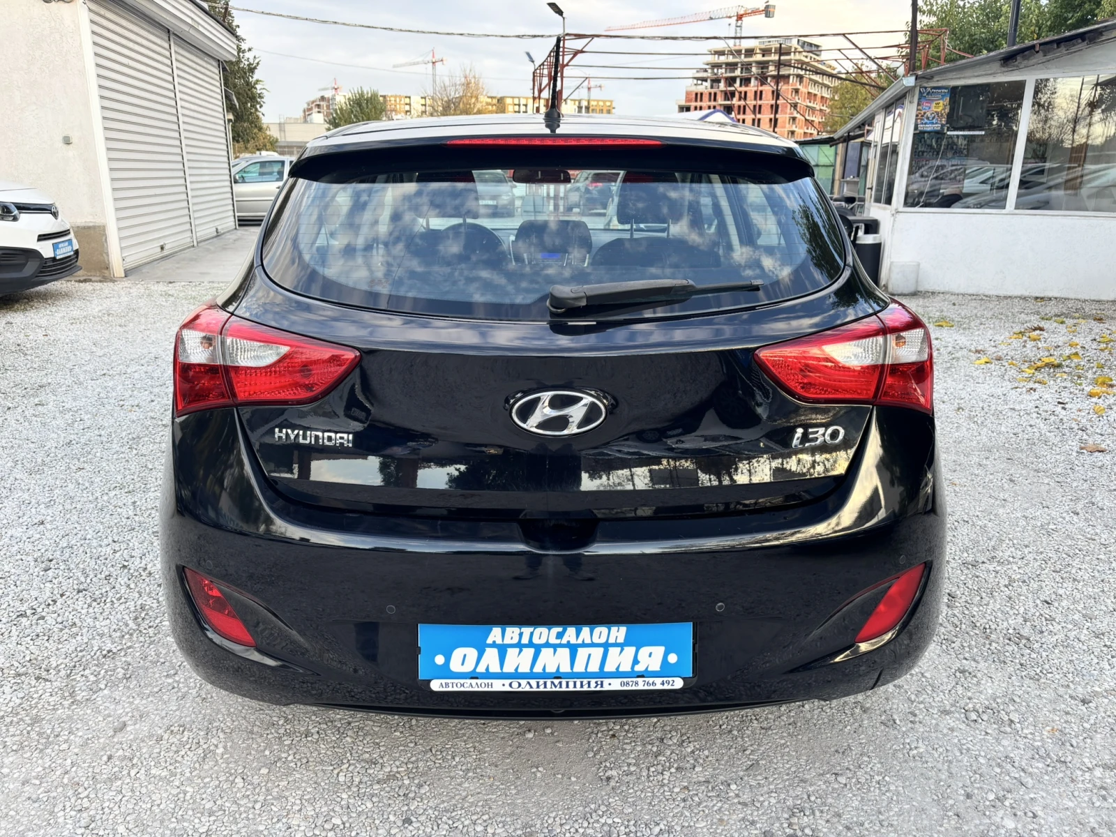 Hyundai I30 1.4 - Бензин, снимка 4 - Автомобили и джипове - 56700394