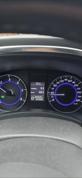 Infiniti QX70 QX70S 3.0d Пали, но с проблем в мотора, снимка 4