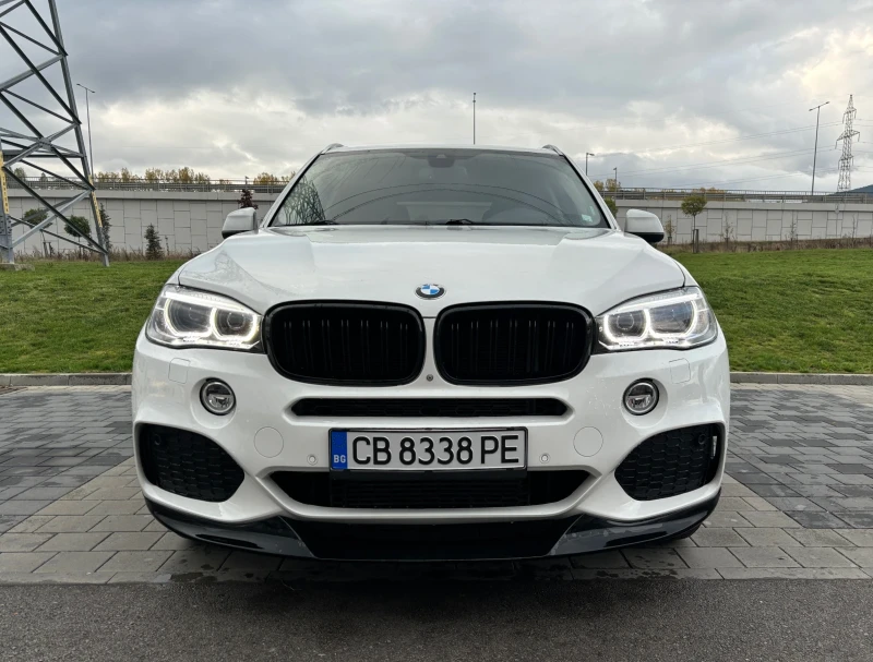 BMW X5 35i M Pack * Подгрев * Панорама * 360 Камери, снимка 2 - Автомобили и джипове - 47504506