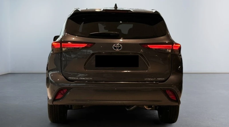 Toyota Highlander Hybrid = NEW= 7 Seats Гаранция, снимка 4 - Автомобили и джипове - 48056478