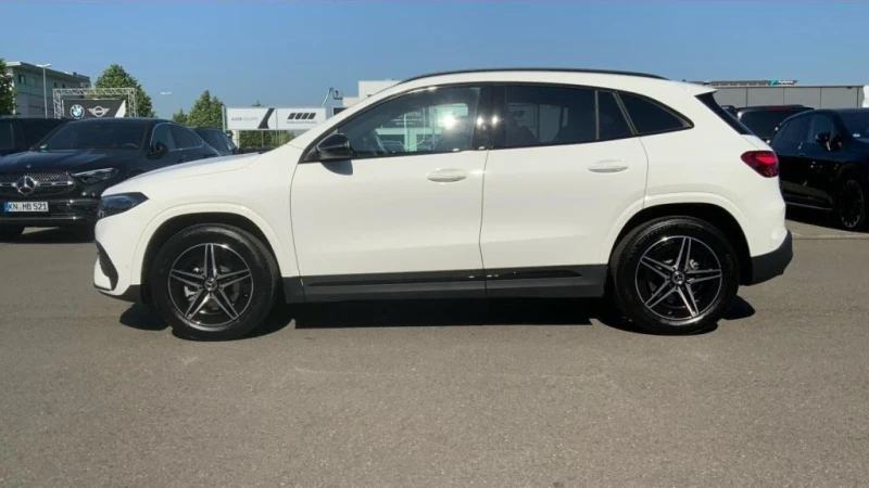 Mercedes-Benz EQA 300 AMG/4MATIC/FACELIFT/NIGHT/DISTRONIC/LED/CAMERA, снимка 5 - Автомобили и джипове - 51271565