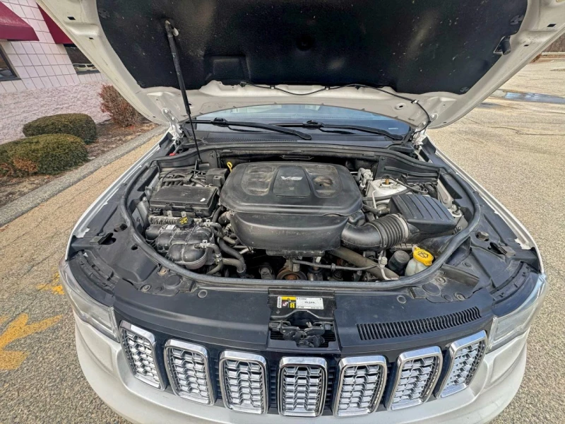 Jeep Grand cherokee Overland 4WD, снимка 10 - Автомобили и джипове - 53149910