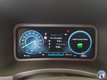 Hyundai Kona 64KWh/FACE/ГАРАНЦИЯ SOH100% /TREND/BLUELINK - изображение 6