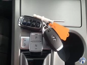 Hyundai Kona 64KWh/FACE/ГАРАНЦИЯ SOH100% /TREND/BLUELINK - изображение 8