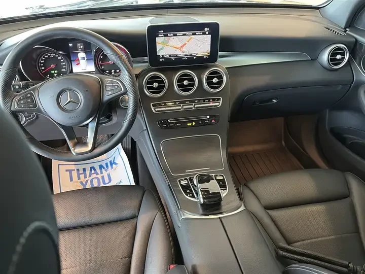 Mercedes-Benz GLC 300 /Premium/Night/Intelligent Pkg/CARFAX, снимка 11 - Автомобили и джипове - 54784877