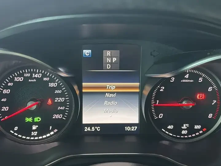 Mercedes-Benz GLC 300 /Premium/Night/Intelligent Pkg/CARFAX, снимка 15 - Автомобили и джипове - 54784877