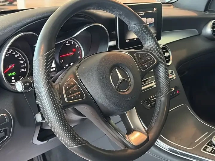 Mercedes-Benz GLC 300 /Premium/Night/Intelligent Pkg/CARFAX, снимка 14 - Автомобили и джипове - 54784877