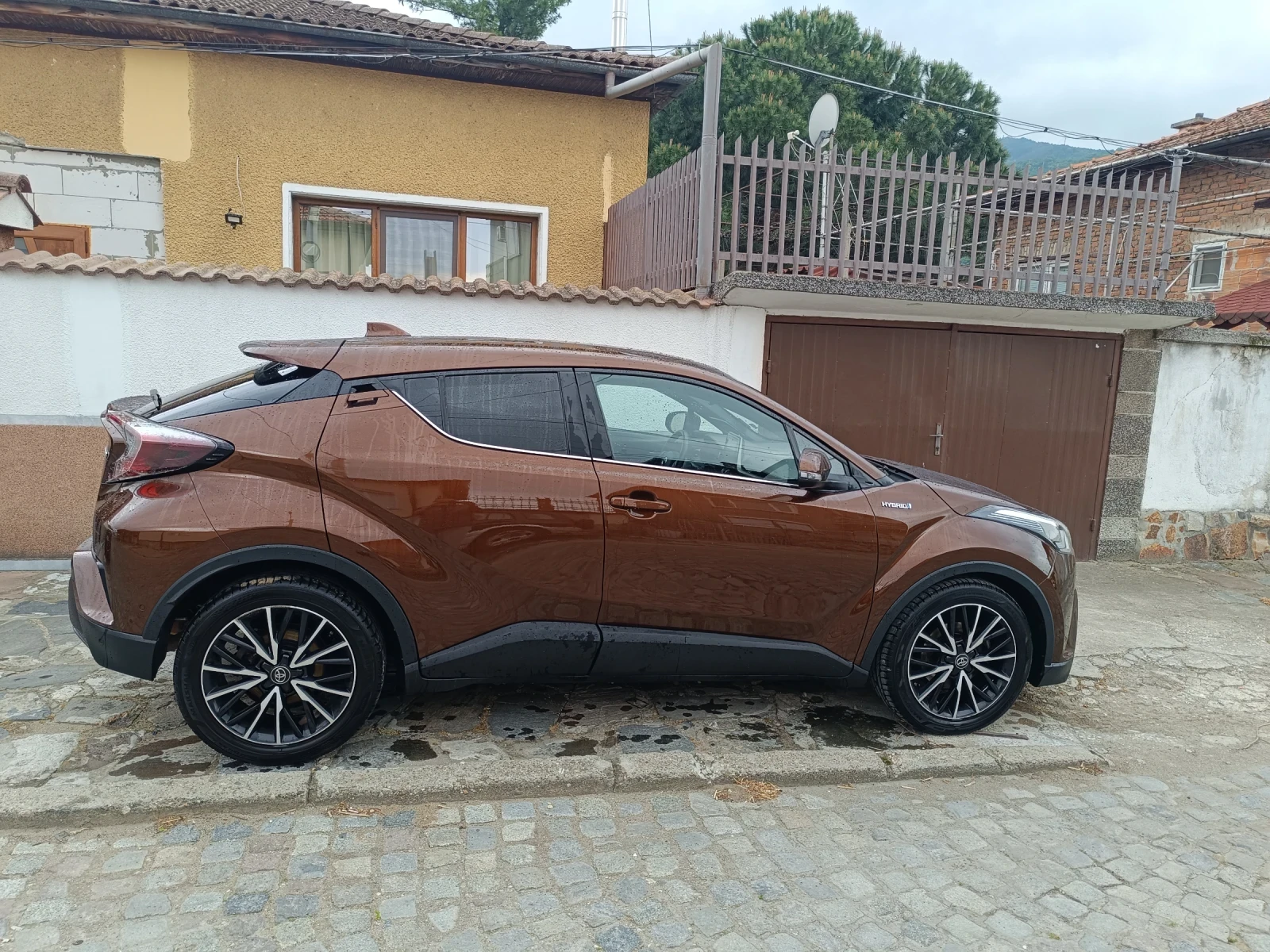 Toyota C-HR  - изображение 4