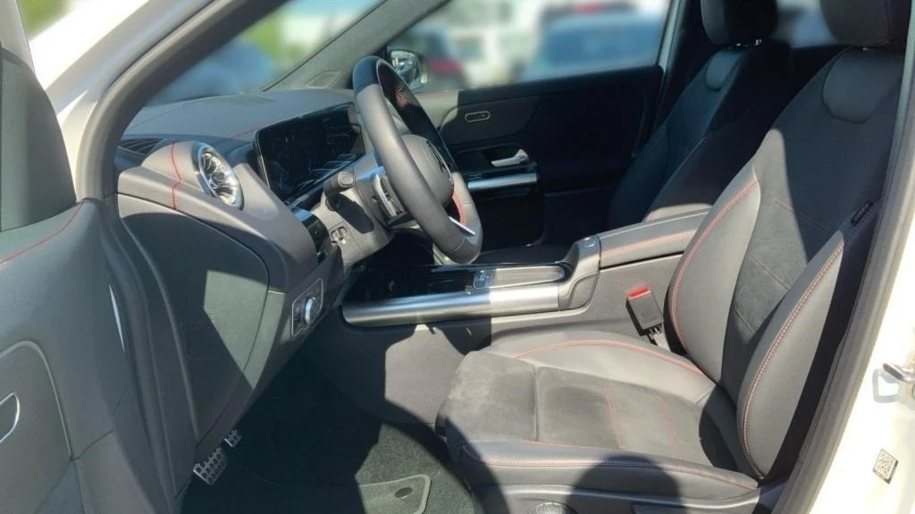 Mercedes-Benz EQA 300 AMG/4MATIC/FACELIFT/NIGHT/DISTRONIC/LED/CAMERA - изображение 8