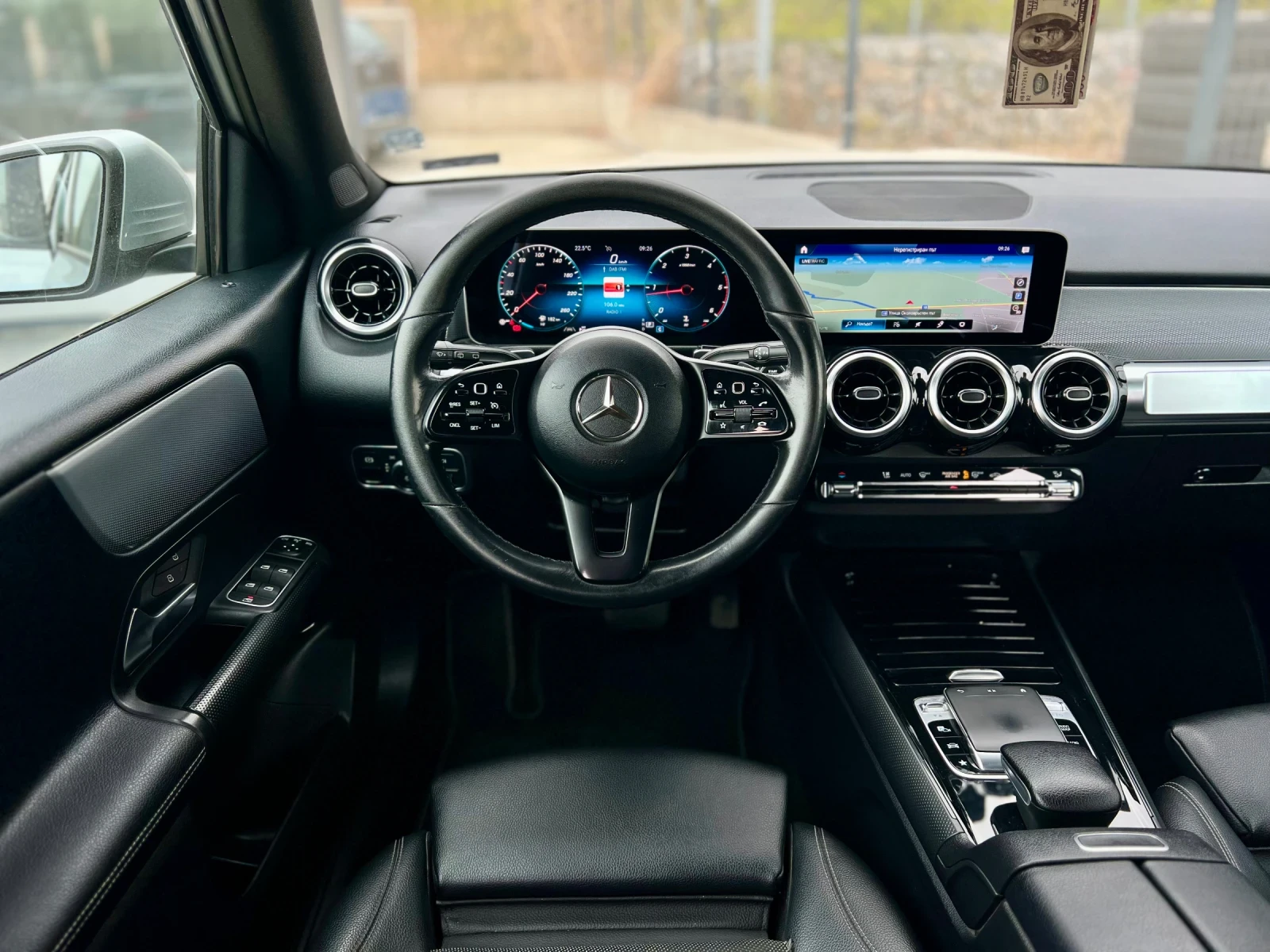 Mercedes-Benz GLB 2.0D / КАСКО /  РЕАЛЕН ПРОБЕГ /  - изображение 7