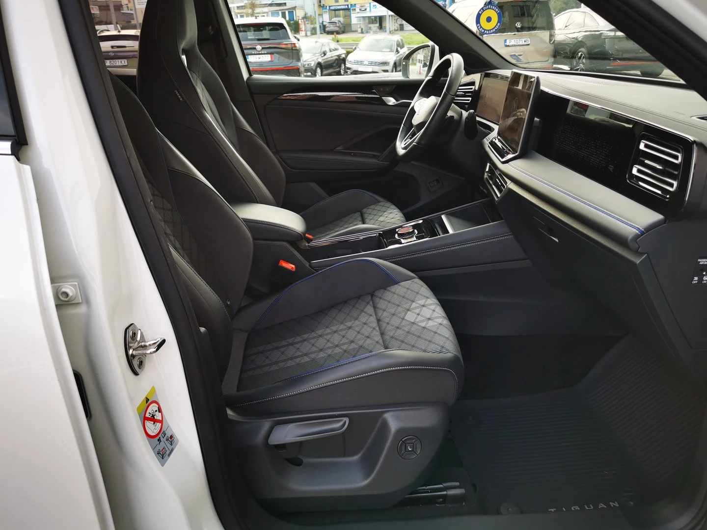 VW Tiguan R-Line 2.0 TDI SCR 4MOTION DSG | Mobile.bg � ����������� 6