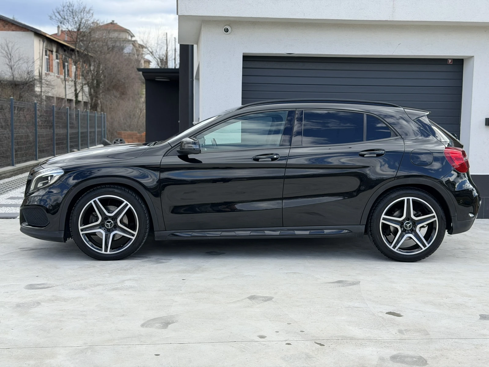 Mercedes-Benz GLA 220 2.2 AMG - изображение 6