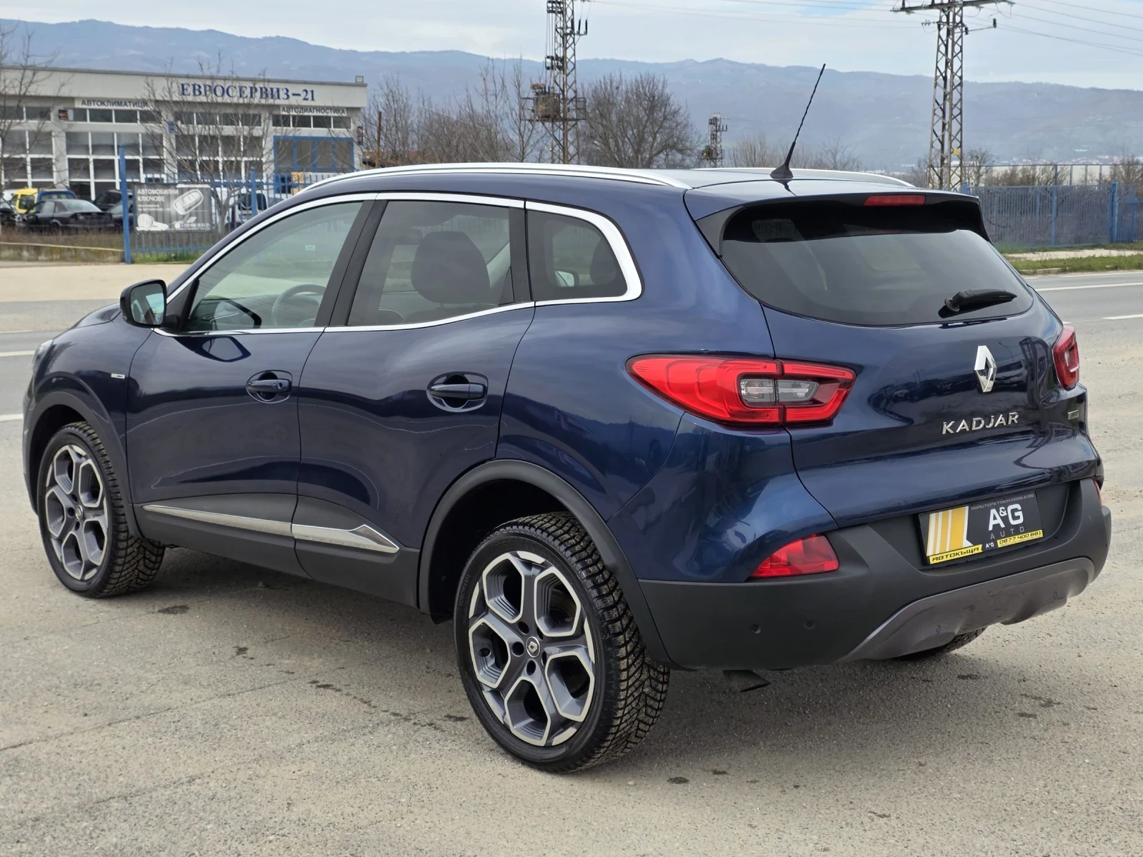 Renault Kadjar 1.6DCI 4X4 BOSE, снимка 6 - Автомобили и джипове - 54115560