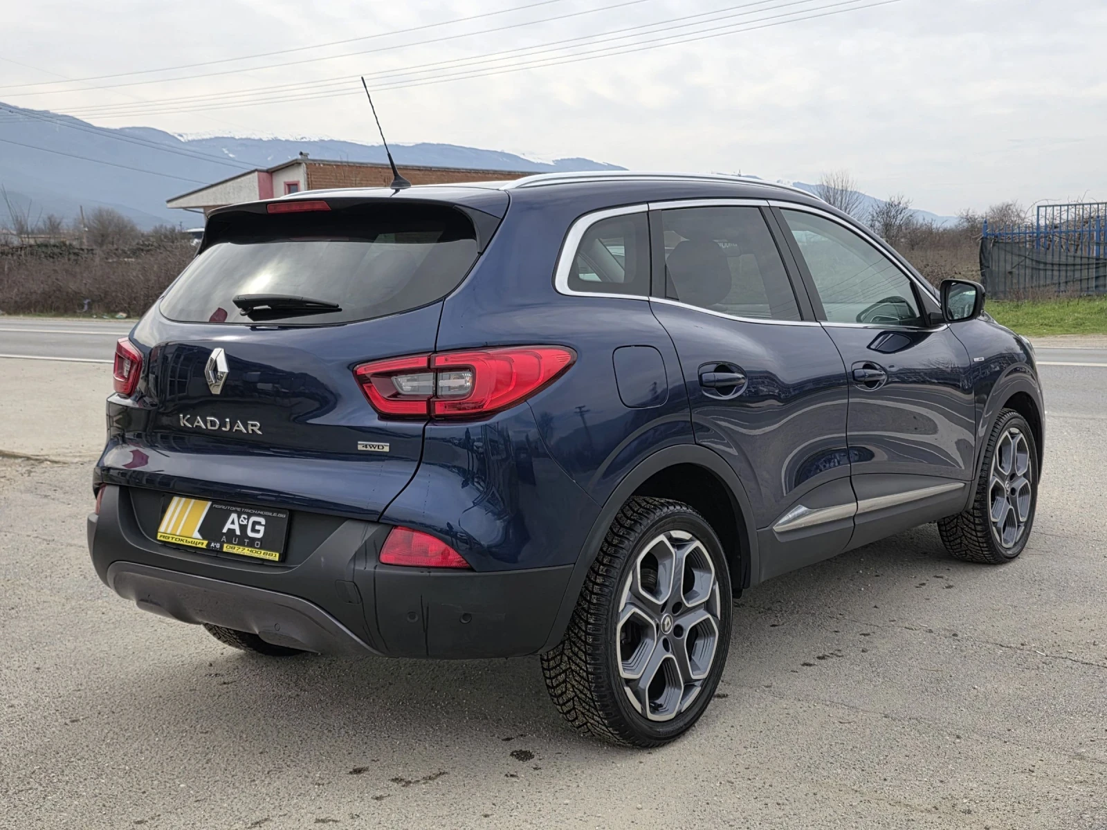 Renault Kadjar 1.6DCI 4X4 BOSE, снимка 4 - Автомобили и джипове - 54115560