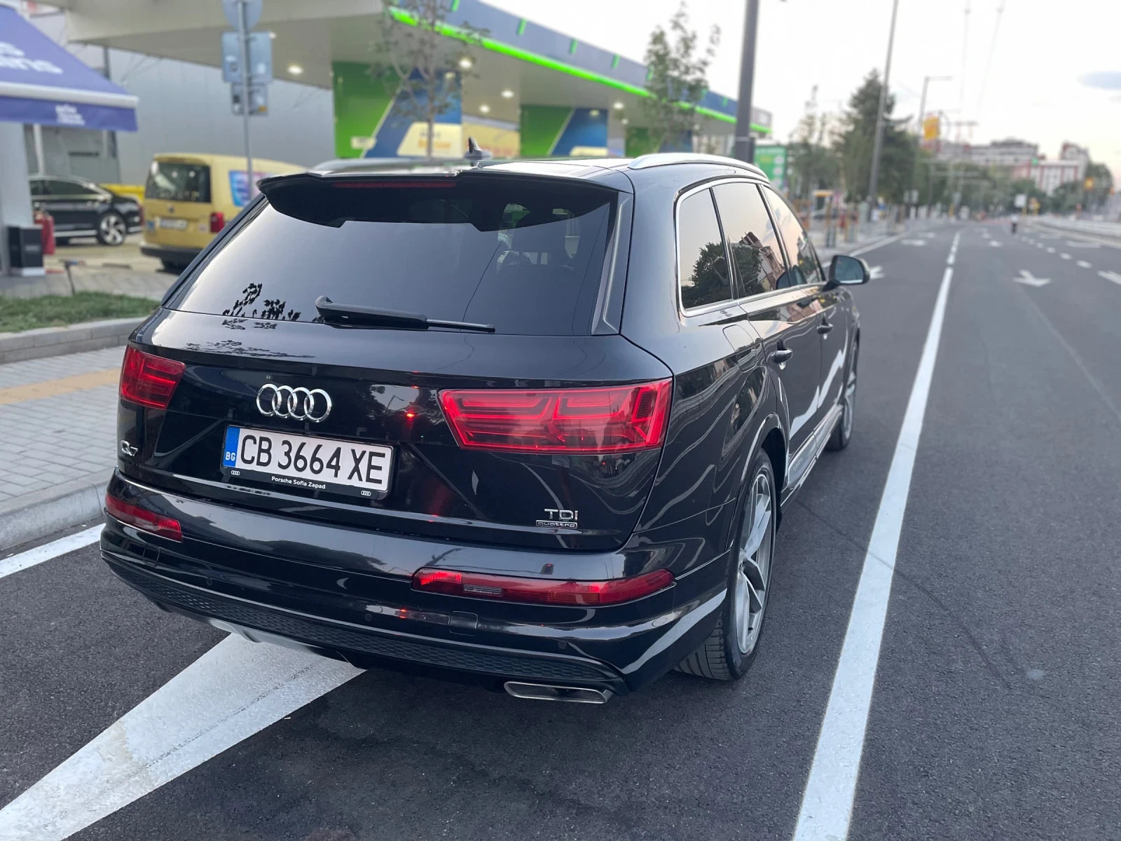 Audi Q7 Sline, 272 кс, снимка 3 - Автомобили и джипове - 54322527
