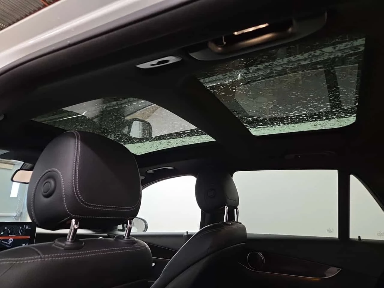 Mercedes-Benz GLC 300 4MATIC/ПАНОРАМА/ПРЕДСТАВИТЕЛСТВО НА MERCEDES, снимка 13 - Автомобили и джипове - 54680930