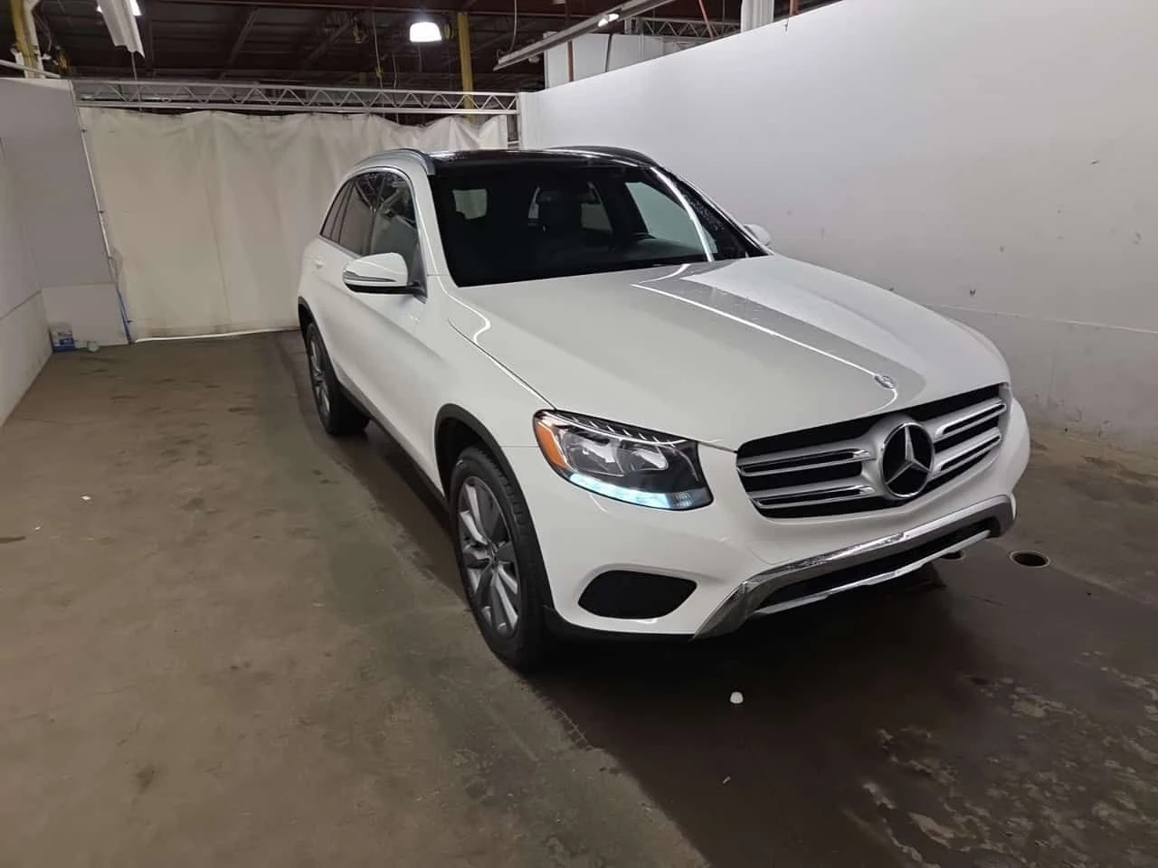 Mercedes-Benz GLC 300 4MATIC/ПАНОРАМА/ПРЕДСТАВИТЕЛСТВО НА MERCEDES, снимка 2 - Автомобили и джипове - 54680930