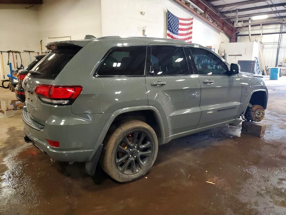 Jeep Cherokee, снимка 3 - Автомобили и джипове - 54700705