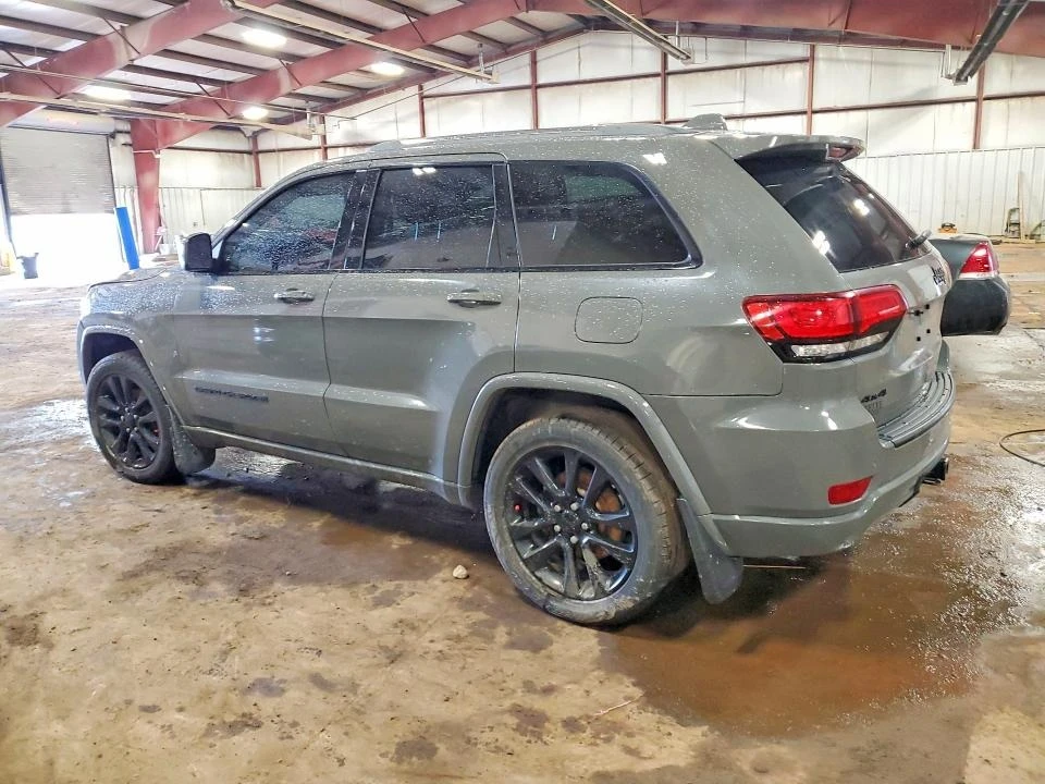 Jeep Cherokee, снимка 2 - Автомобили и джипове - 54700705