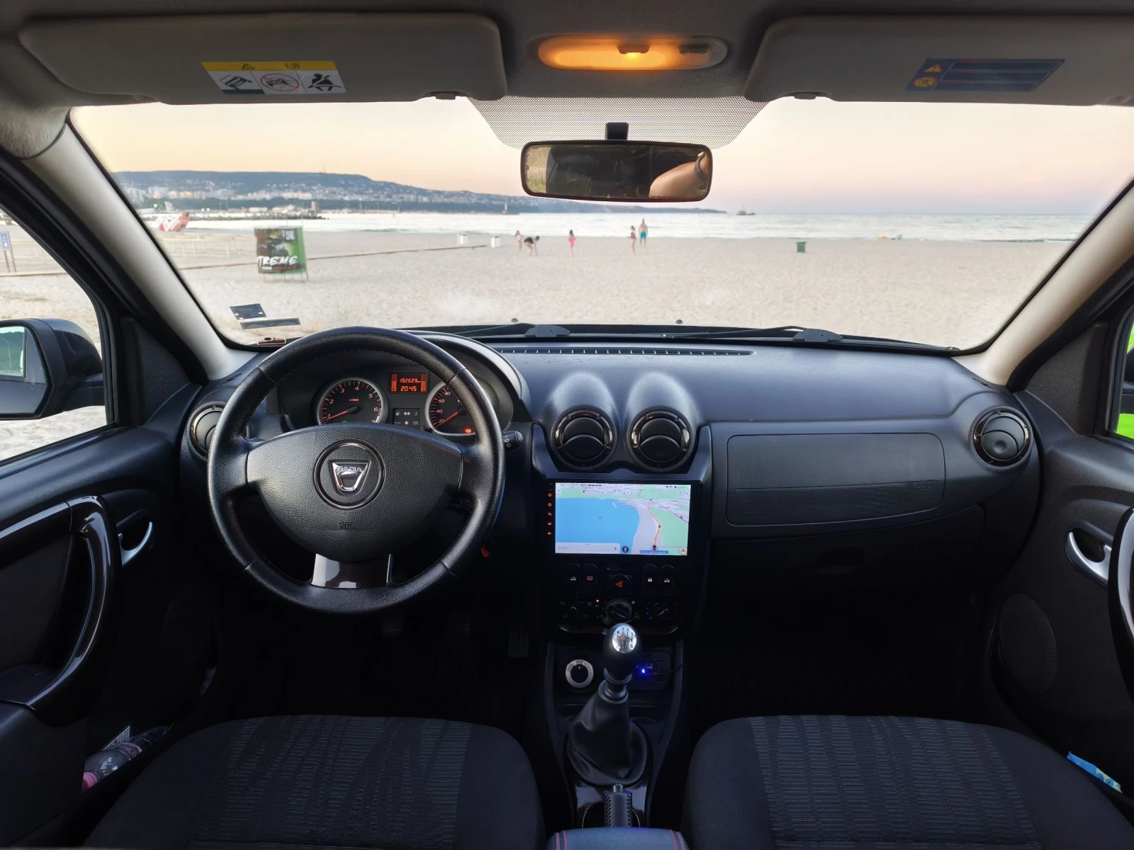 Dacia Duster 1.6 4х4/газ/Android мултимедия , снимка 7 - Автомобили и джипове - 54979924