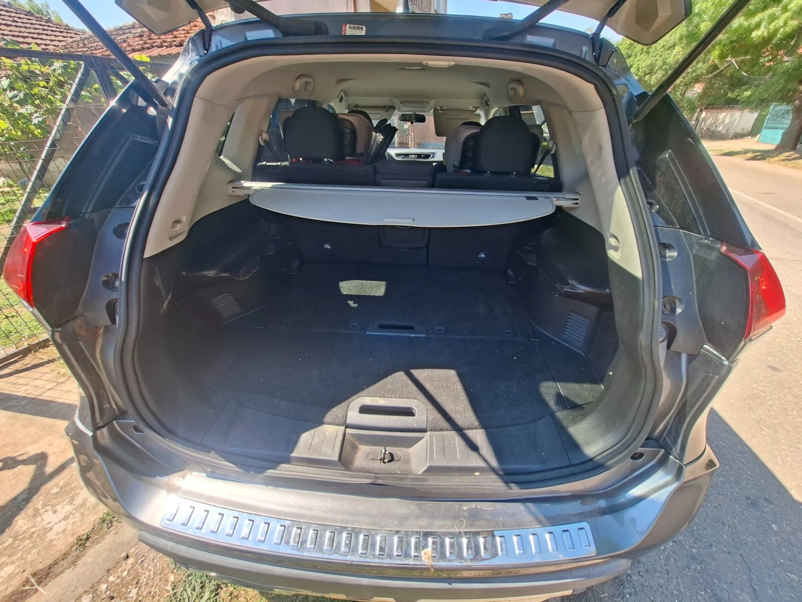 Nissan Rogue SV, снимка 5 - Автомобили и джипове - 55200734