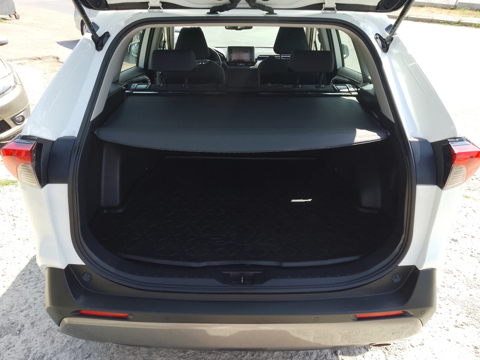 Toyota Rav4 2.5 HYBRID/AWD-i/70x.km. | Mobile.bg � ����������� 17
