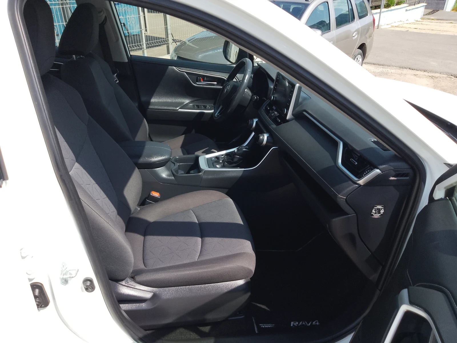 Toyota Rav4 2.5 HYBRID/AWD-i/70x.km. | Mobile.bg � ����������� 10