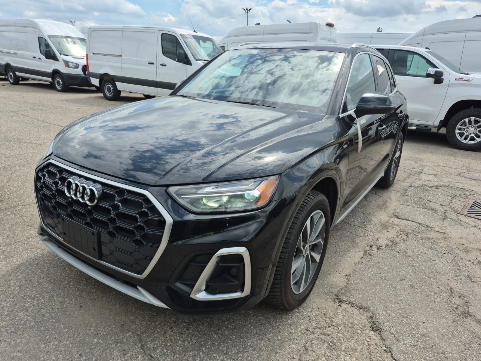 Audi Q5 PROGRESSIV * CARFAX * ДИСТРОНИК/ФИНАНСИРАНЕ