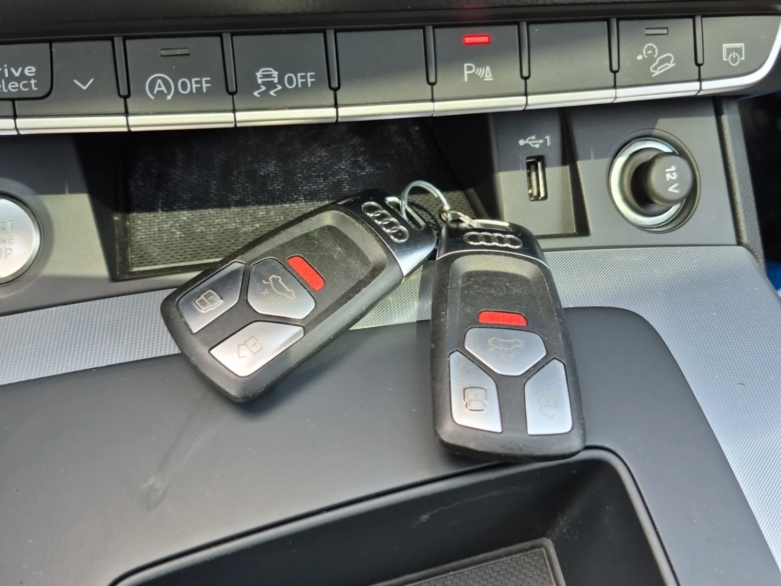 Audi Q5 PROGRESSIV * CARFAX * ДИСТРОНИК/ФИНАНСИРАНЕ, снимка 8 - Автомобили и джипове - 55932826