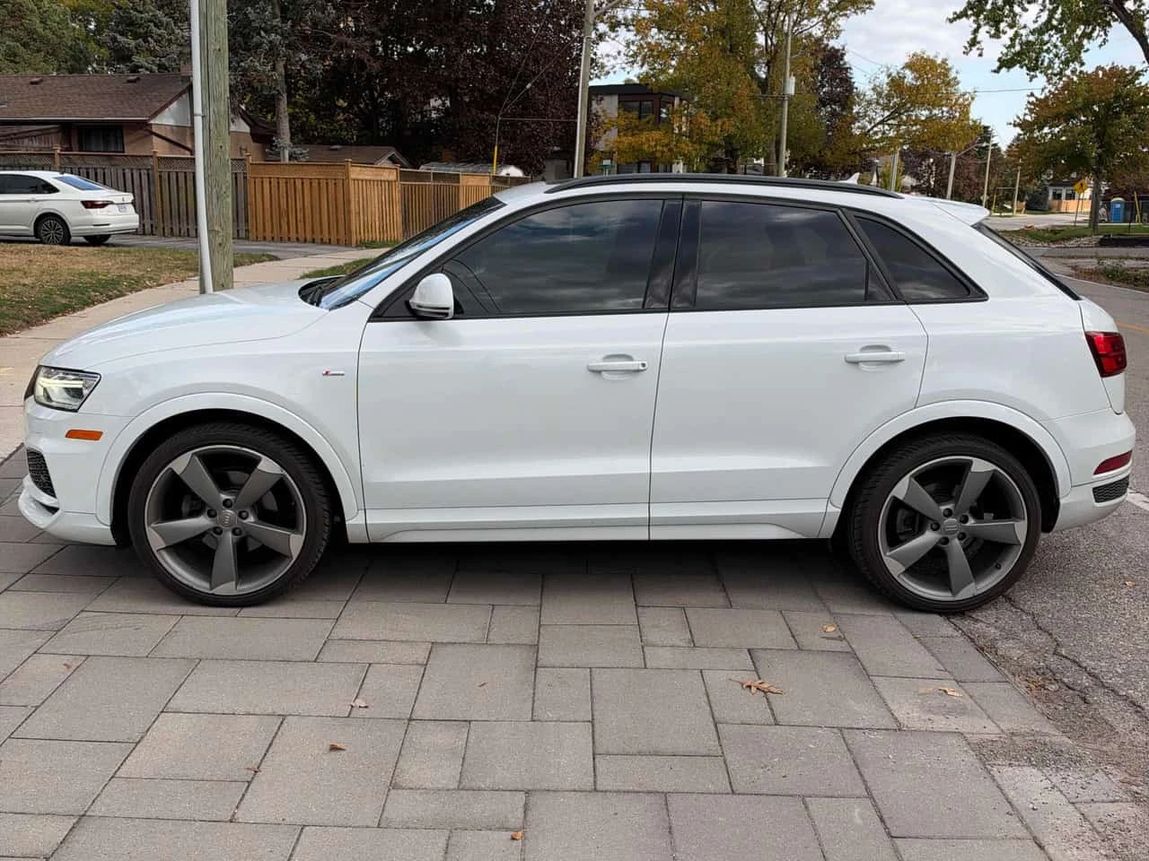 Audi Q3 * Progressiv * CARFAX * ����� �� ����������� | Mobile.bg � ����������� 2
