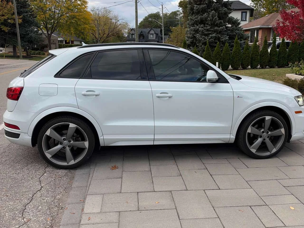 Audi Q3 * Progressiv * CARFAX * ����� �� ����������� | Mobile.bg � ����������� 3